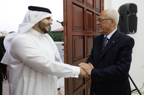 الرئاسة تقيم مأدبة إفطار لوفد جمعية أصدقاء فلسطين البحرينية