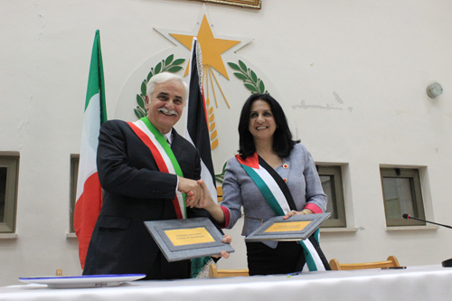 توقيع اتفاقية توأمه بين مدينتي بيت لحم وكابري الإيطالية