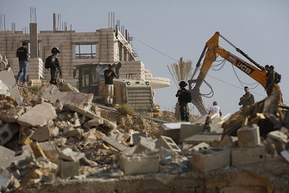 الاحتلال يهدم ثلاثة منازل في قرية الديوك التحتا غرب أريحا