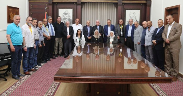 حركة فتح في لبنان تعقد مؤتمرها السادس